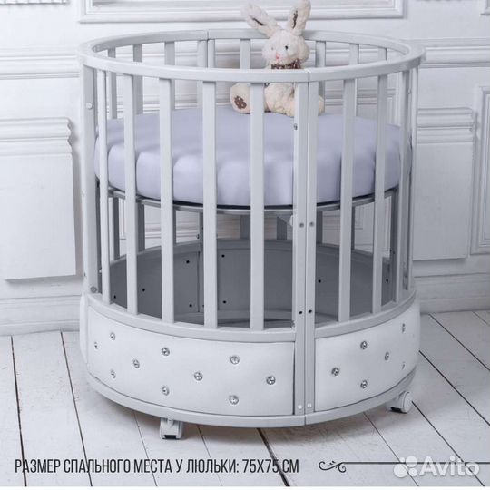 Детская кроватка с маятником,колёсами трансформер