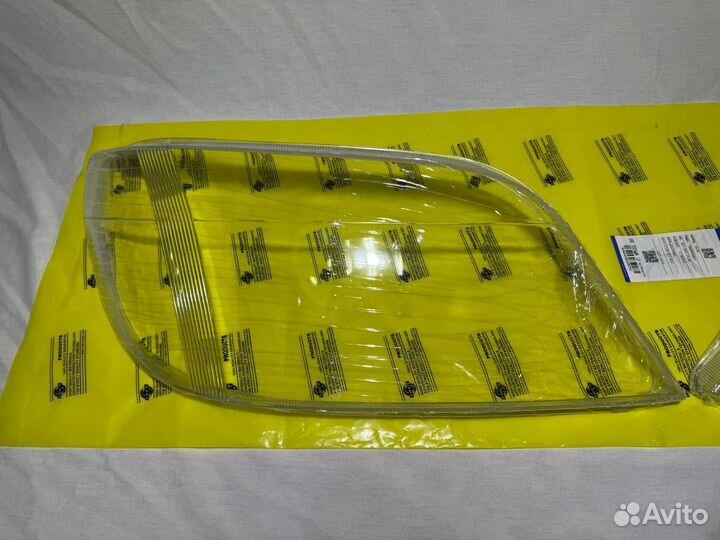 Стекло оптика фары Mercedes Sprinter Classic