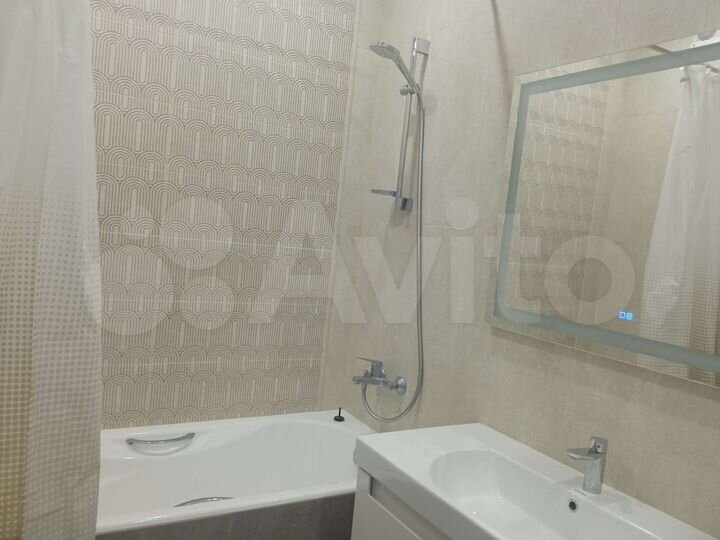 2-к. квартира, 60 м², 7/16 эт.