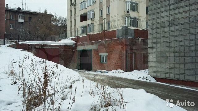 Машиноместо, 24 м²