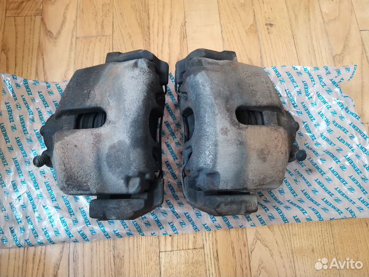 Суппорта передние VW Jetta 6 (Рест.) 2015 год