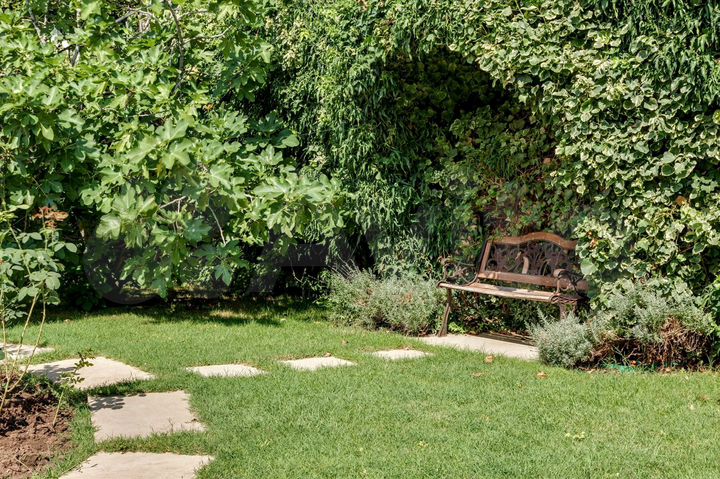 Дом 515 м² на участке 10 сот.