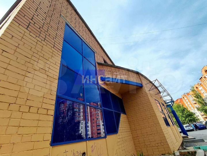 Продам торговое помещение, 180.5 м²