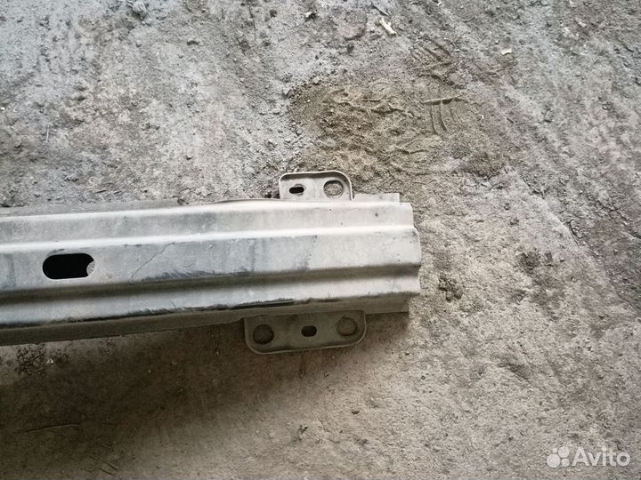 Hyundai Elantra HD 10гЖесткость бампера переднего