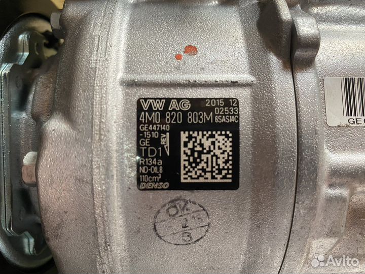 Компрессор кондиционера VAG