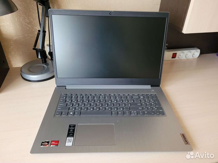 Ноутбук Lenovo IdeaPad 3 17ADA05