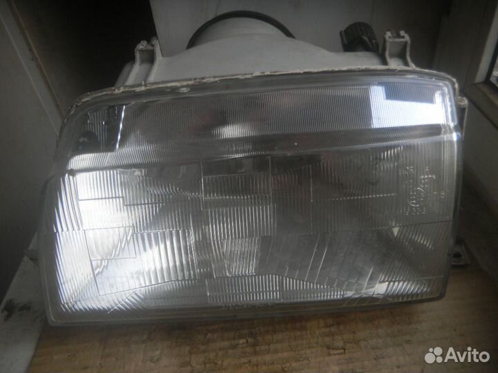 Y.Фара Левая в сборе Renault 19 Б/У 88-92