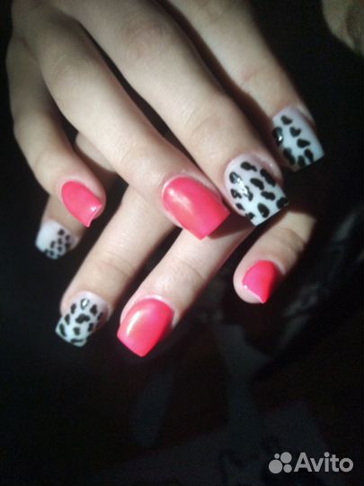 Модель на маникюр