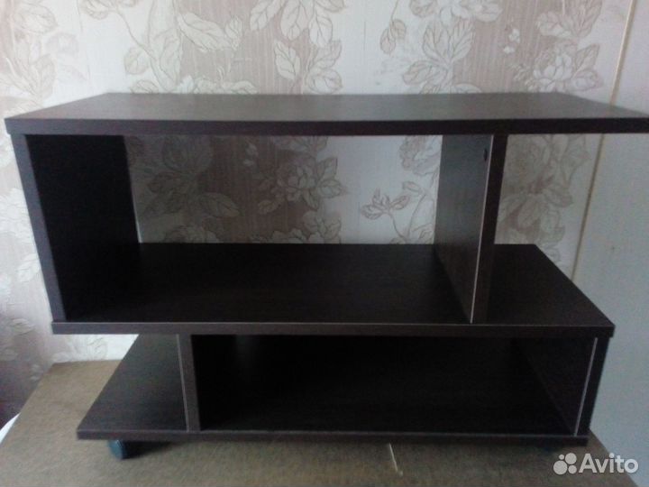 Тумбочка р-р 90х56х35