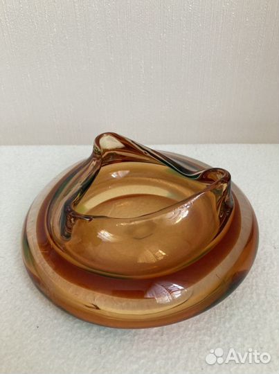 Цветное стекло, вазы для цветов,стаканы, рюмки,фуж