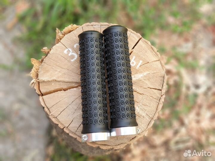 Грипсы с фиксатором серебро