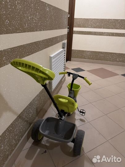 Детский велосипед с ручкой