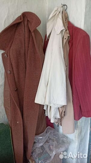 Отдам женские вещи 54-56 размера