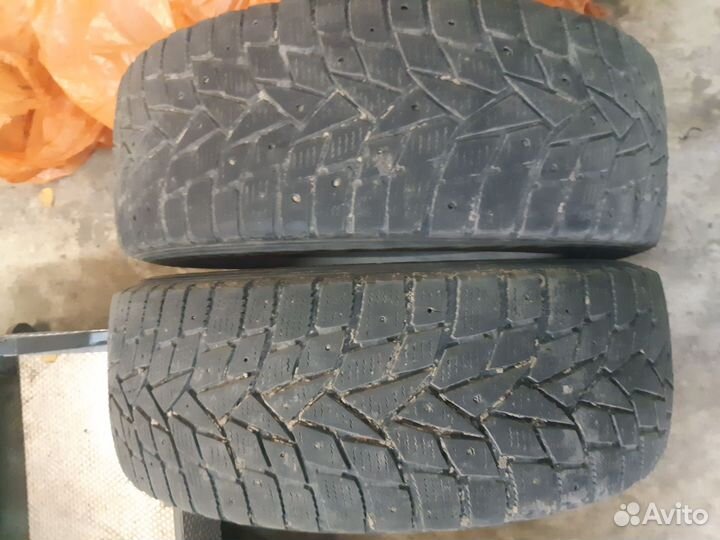 Dunlop SP Winter Ice 02 205/60 R16