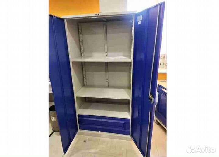 Шкаф металлический для инструментов