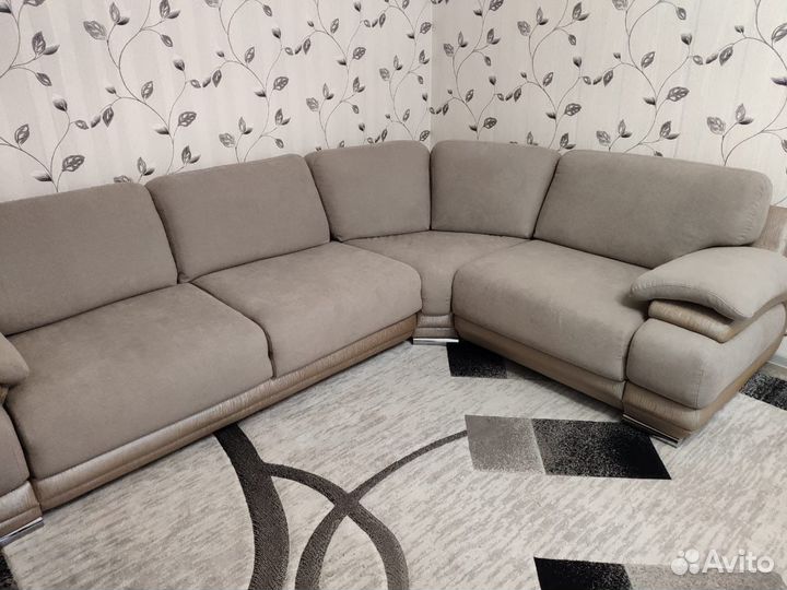 Перетяжка мягкой мебели