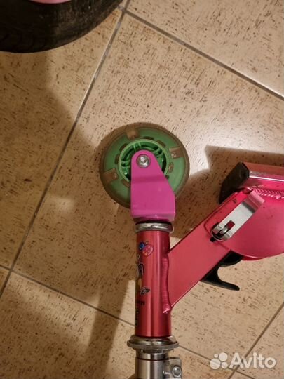 Детский самокат розовый