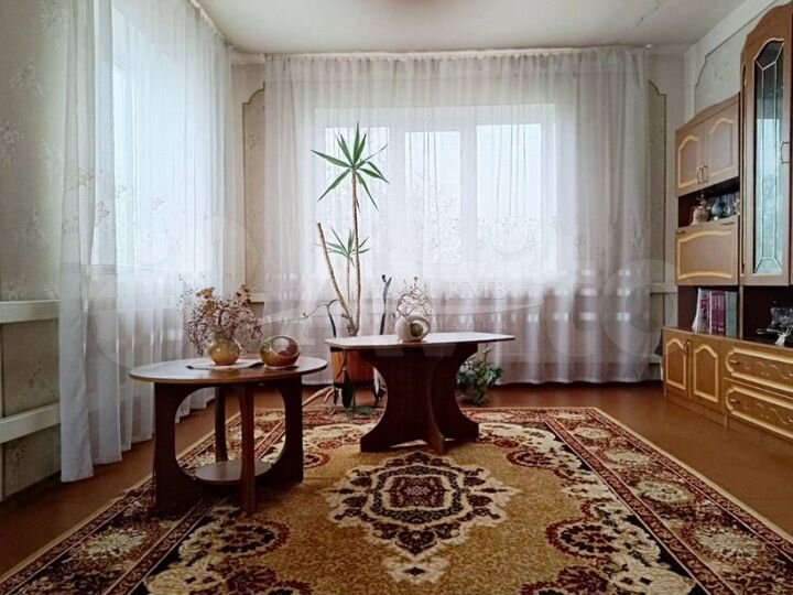 Дом 170 м² на участке 6 сот.