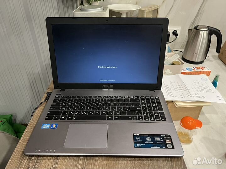 Ноутбук Asus x550