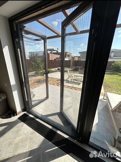 Сетка на окно раздвижная москитная плиссе