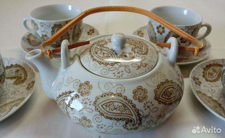 Сервиз чайные пары и заварочный чайник