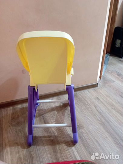 Стульчик для кормления игрушечный