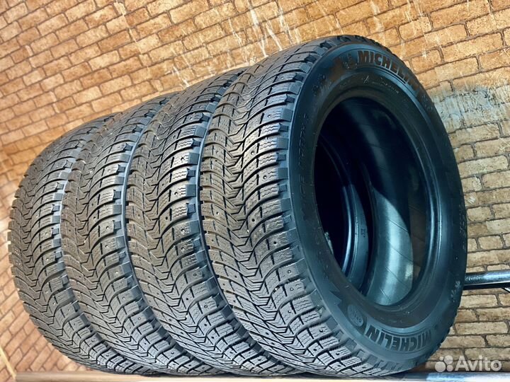 Michelin X-Ice North 3 215/60 R16