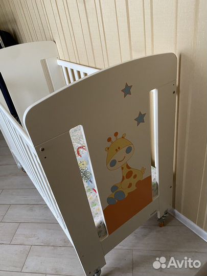Детская кроватка