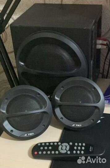 Колонки 2.1 F&D A111X