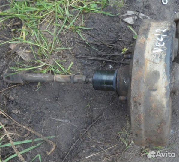 Вакуумный усилитель Opel Vectra A седан C16NZ 1989