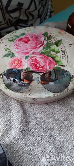 Солнцезащитные очки женские