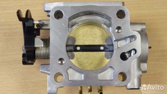 Дроссельная заслонка Мицубиси Лансер 9 MD615660