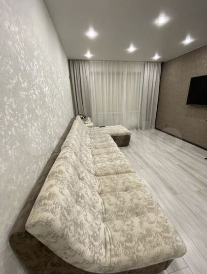 3-к. квартира, 73,5 м², 2/10 эт.