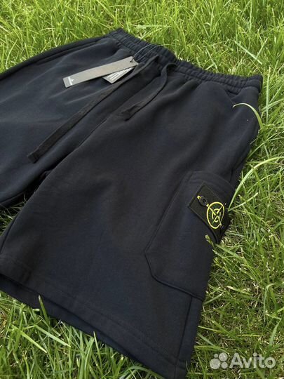 Мужские шорты stone island