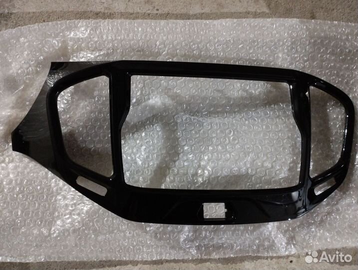 Магнитола Лада Веста +рамка