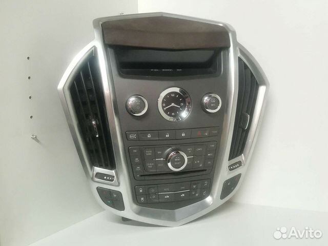 Центральная консоль Cadillac SRX 2