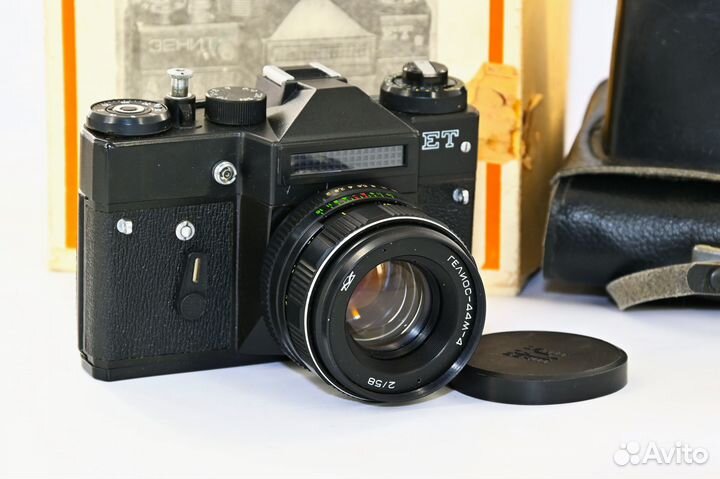 Зенит ет Зеркальный пленочный фотоаппарат
