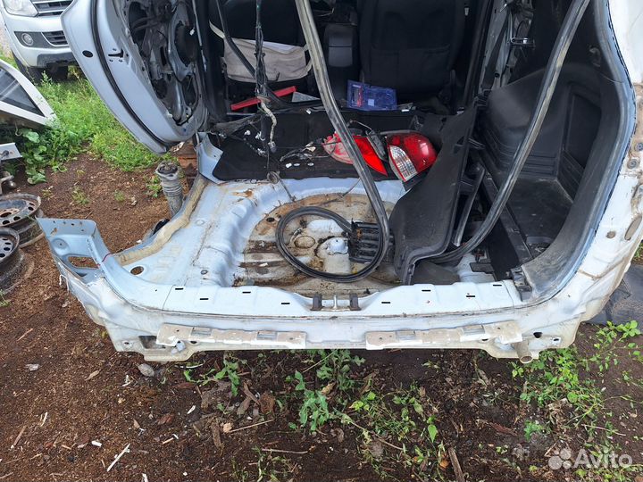 Панель кузова задняя Hyundai ix35 ix 35