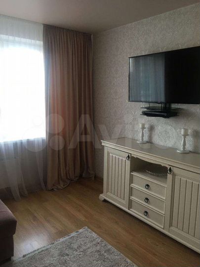 2-к. квартира, 59 м², 1/9 эт.