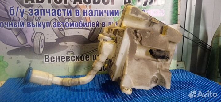 Бачок омывателя Volkswagen Polo