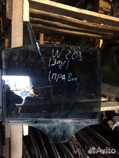 Стекло заднее правое и левое Mercedes w203