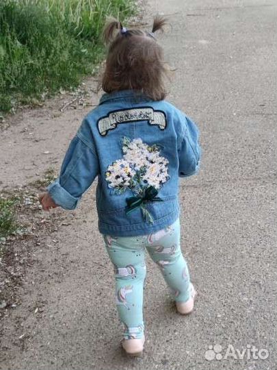 Джинсовый пиджак для девочки новый