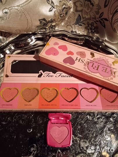 Румяна Love Flush