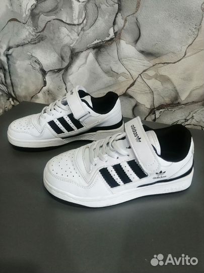 Кроссовки детские adidas