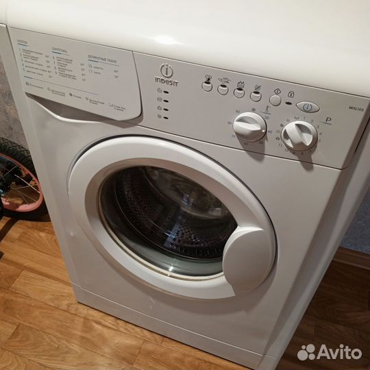 Стиральная машина indesit