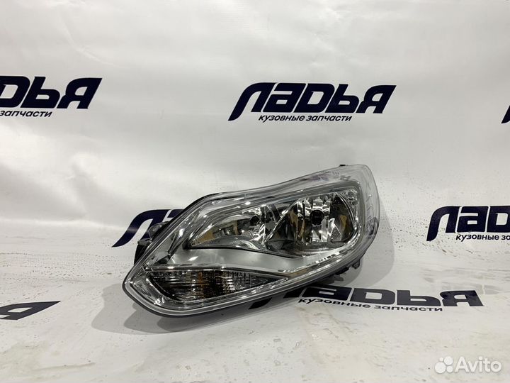 Фара Ford Focus 3 левая хром