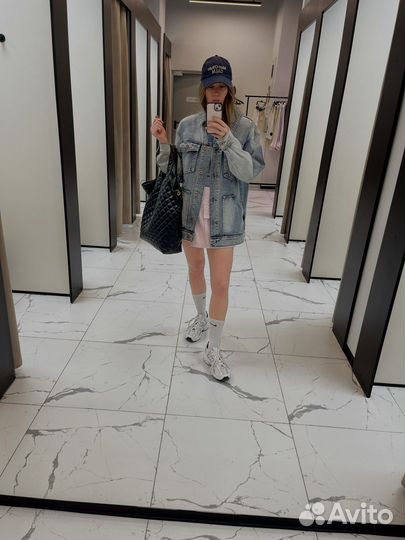 Стилист-имиджмейкер