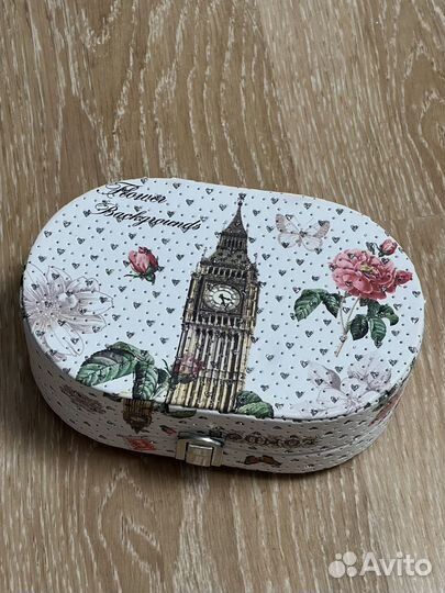 Шкатулка для украшений