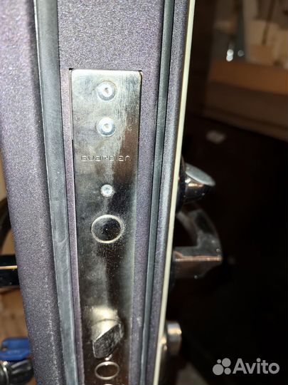 Дверь входная металлическая