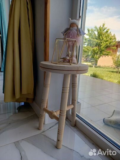 Табурет интерьерный